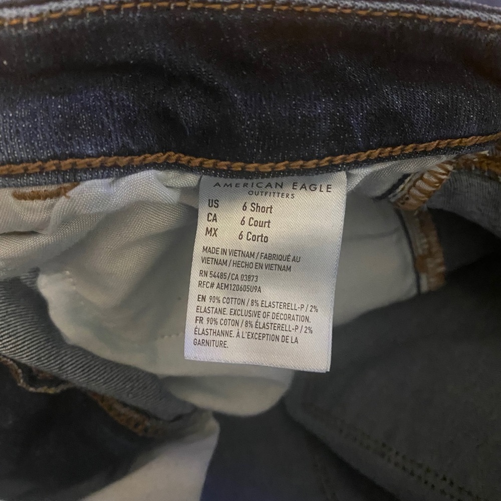 Jeans - Picture 2 of 4